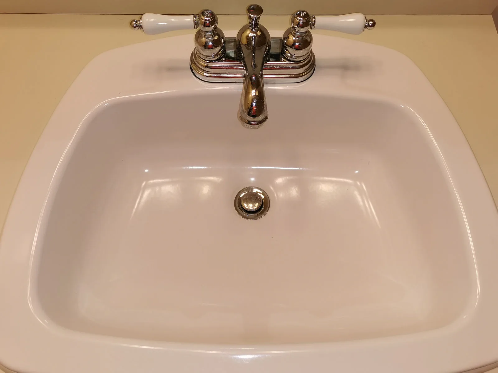 Clean sink